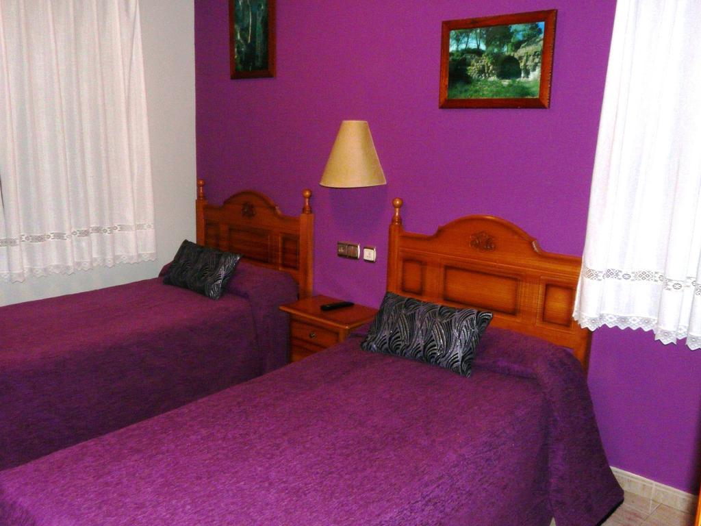 Hostal Rural Casa Castro Alberuela de la Liena Room photo